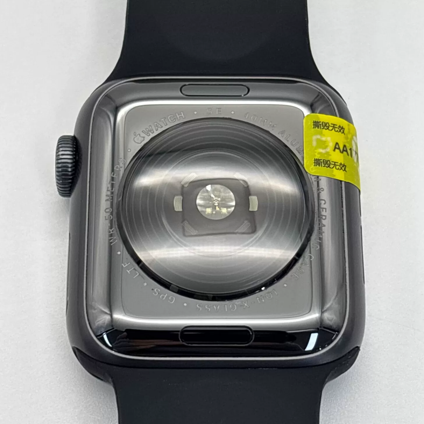 品牌:Apple/苹果
型号:Apple Watch SE
成色:轻微使用痕迹
功能:GPS - 图片 3