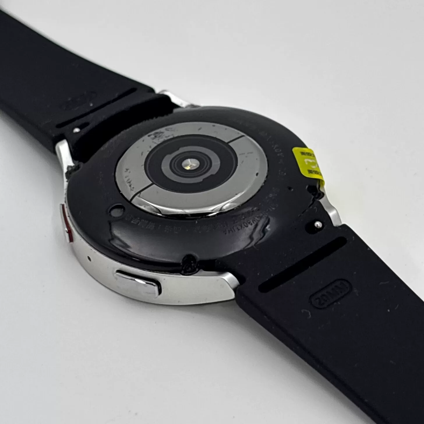 品牌:Samsung/三星
型号:Samsung Galaxy Watch 6
成色:轻微使用痕迹
连接方式:蓝牙连接
功能:心率检测 - 图片 7