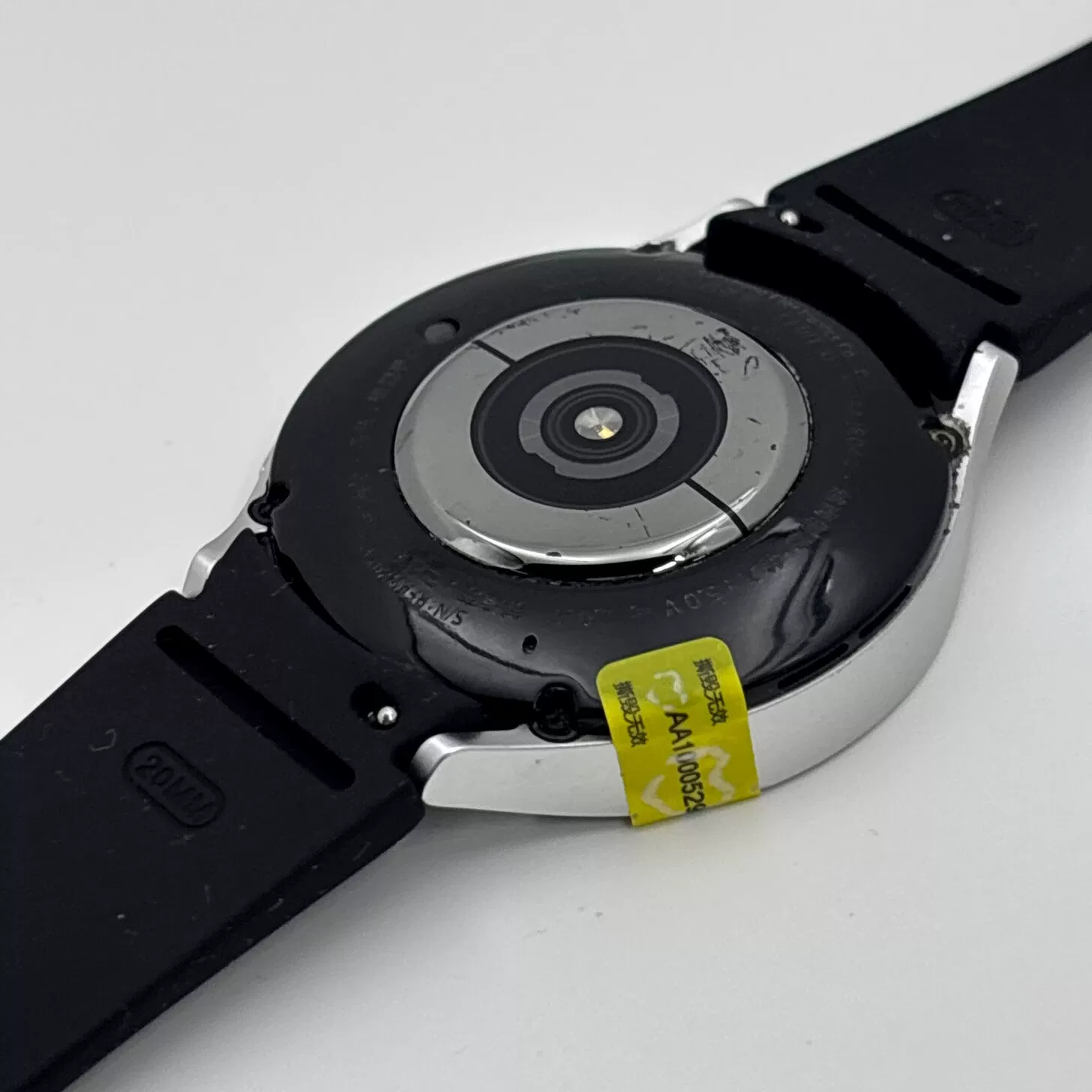 品牌:Samsung/三星
型号:Samsung Galaxy Watch 6
成色:轻微使用痕迹
连接方式:蓝牙连接
功能:心率检测 - 图片 4